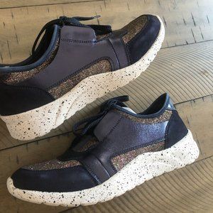 BNWT Bocage Loren sneakers